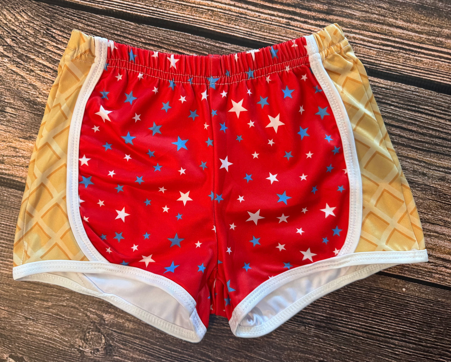 Star Shorts Red 3/4